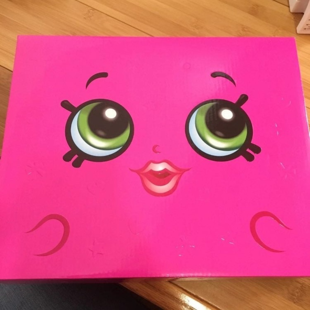 Shopkins Pink Exclusive Mystery Box
